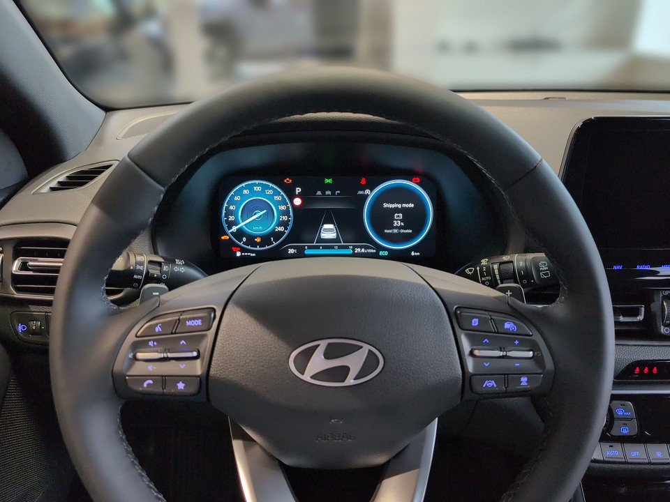 Fahrzeugabbildung Hyundai i30 1.5T-GDI AT ADVANTAGE PLUS-P PANO+NAVI+SHZ++