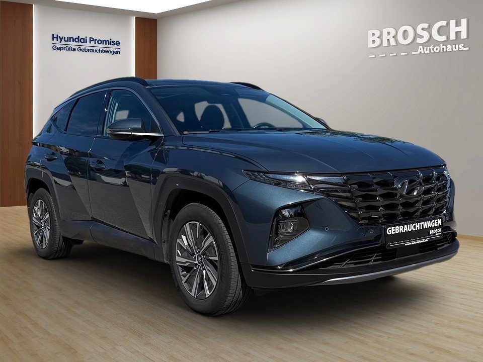 Fahrzeugabbildung Hyundai TUCSON HYBRID 1.6T 4WD TREND PANO 1HD EL.HECKKL+ Trend 4WD