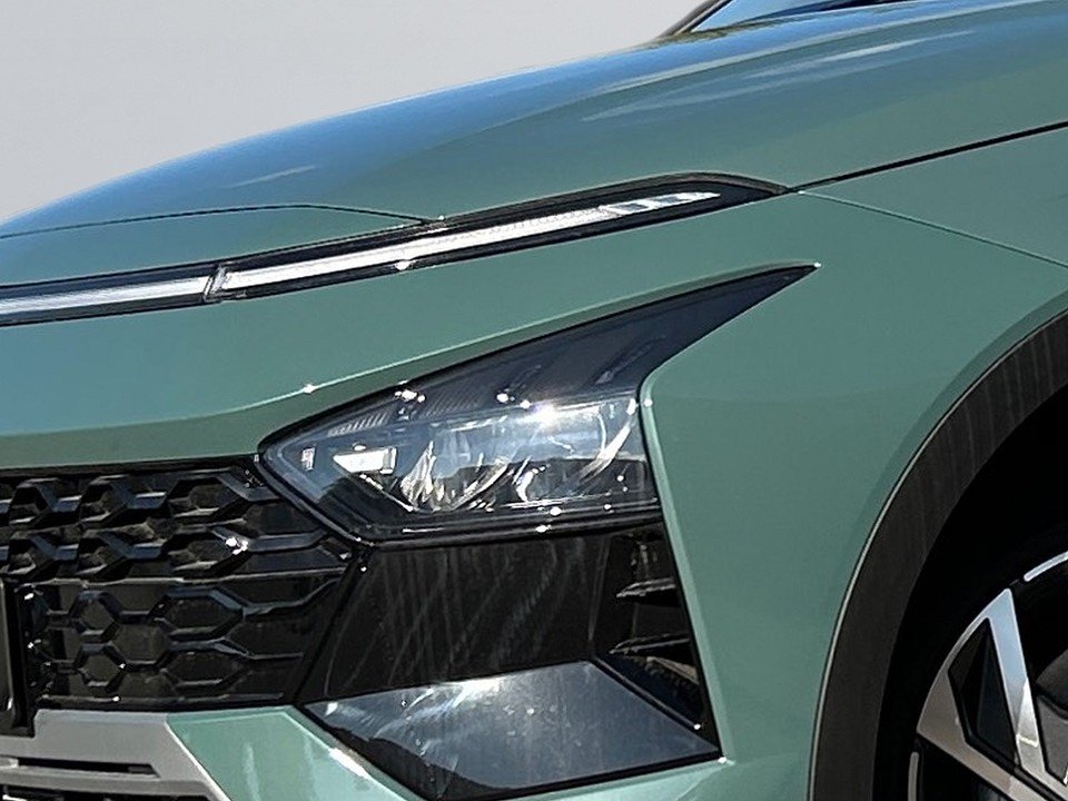 Fahrzeugabbildung Hyundai BAYON 1.0T AT TREND SHZ+KAMERA+LENKHZ+CARPLAY+QI