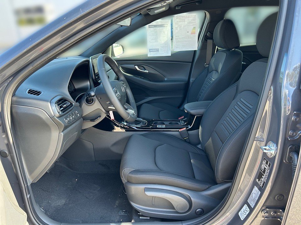 Fahrzeugabbildung Hyundai i30 1.0T DCT ADVANTAGE NAV+SHZ+CARPLAY+QI+KAMERA
