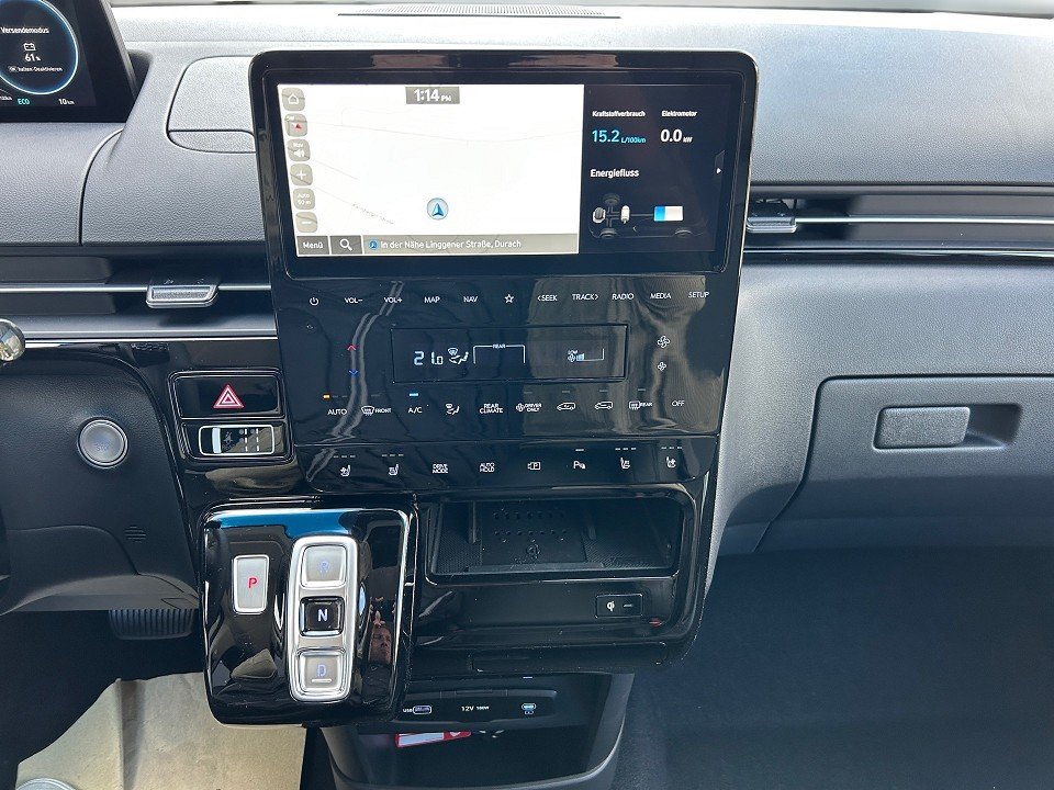 Fahrzeugabbildung Hyundai STARIA HEV 9SITZE 1.6T AT PRIME NAV+SHZ+CARPLAY+