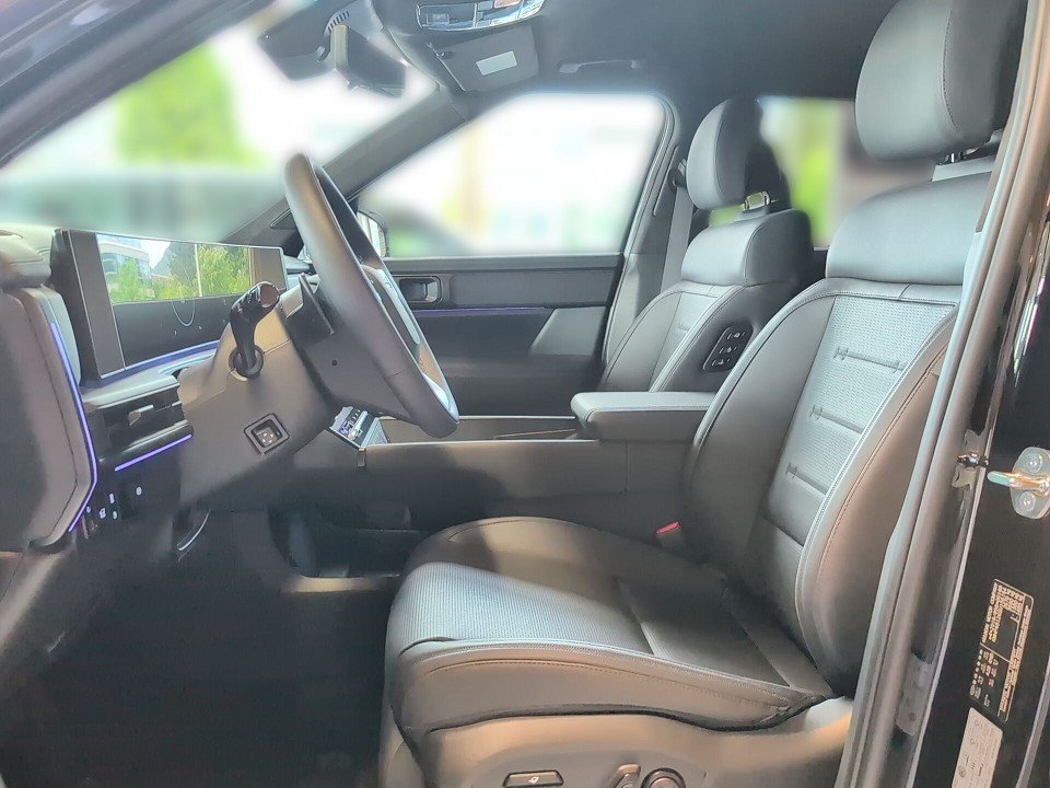 Fahrzeugabbildung Hyundai SANTA FE PHEV 5S 1.6T AT 4WD BLACKLINE DIGITAL++