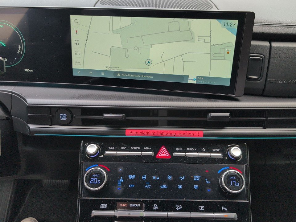 Fahrzeugabbildung Hyundai SANTA FE PHEV 1.6T AT 4WD BLACKLINE 6S DIGIT-KEY