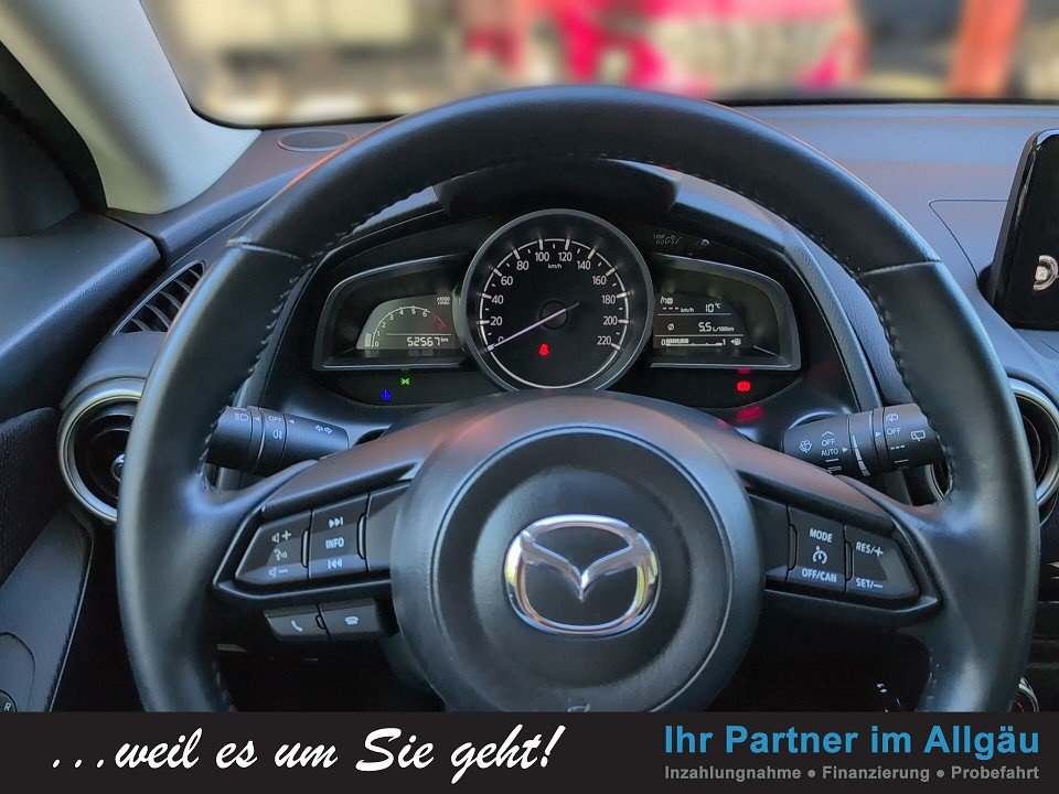 Fahrzeugabbildung Mazda 2 SKY-G 90 GARANTIE 2HD KLIMAAUT+SHZ+CARPLAY+LED