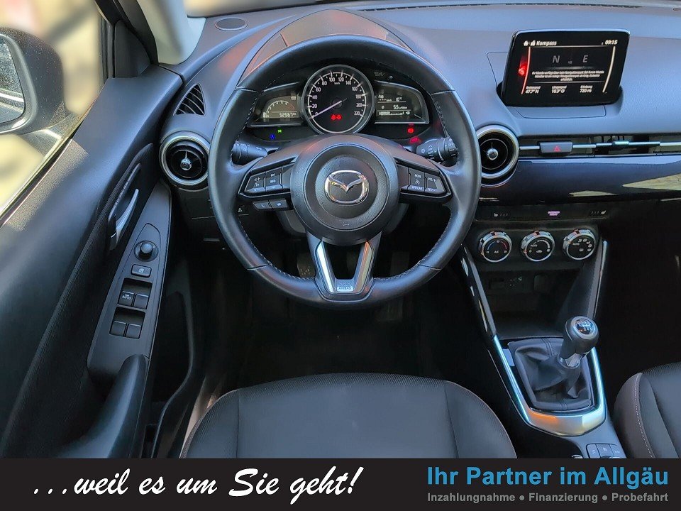 Fahrzeugabbildung Mazda 2 SKY-G 90 GARANTIE 2HD KLIMAAUT+SHZ+CARPLAY+LED