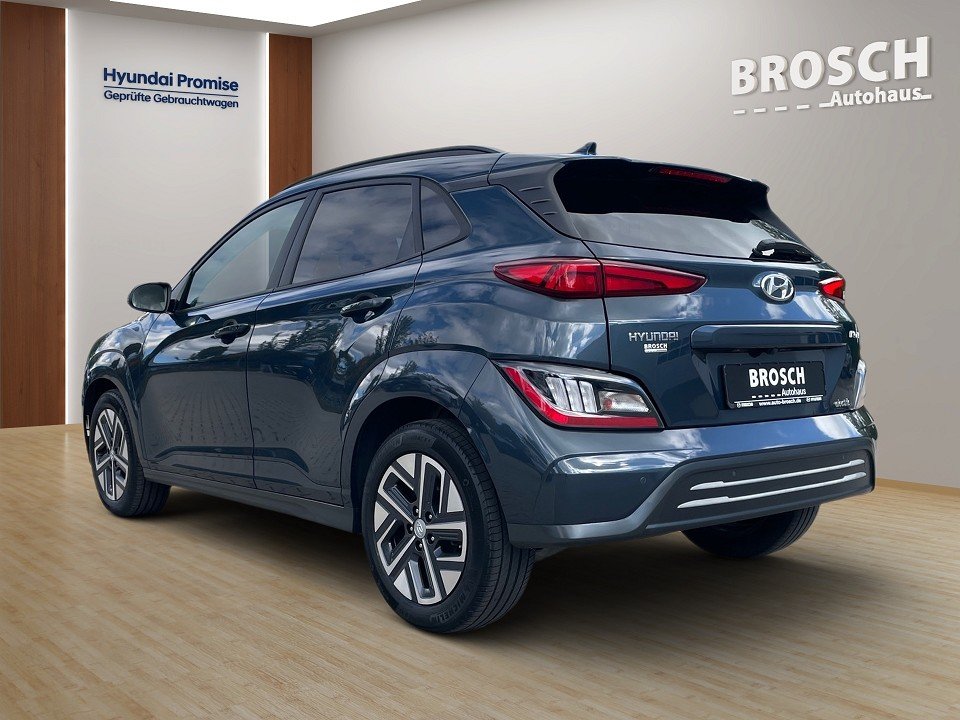 Fahrzeugabbildung Hyundai KONA EV 64kWh TREND NAV+ASSIST-P 1HD AVILOO HUD+