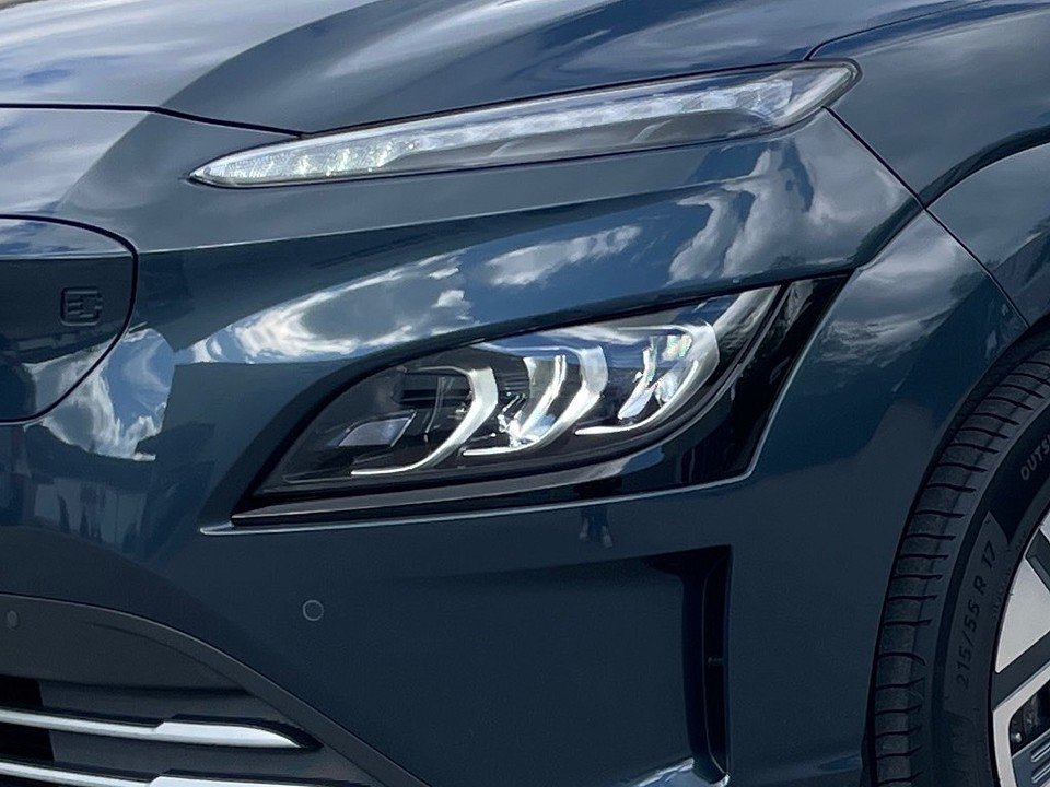 Fahrzeugabbildung Hyundai KONA EV 64kWh TREND NAV+ASSIST-P 1HD AVILOO HUD+