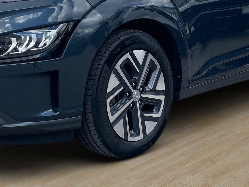 Fahrzeugabbildung Hyundai KONA EV 64kWh TREND NAV+ASSIST-P 1HD AVILOO HUD+