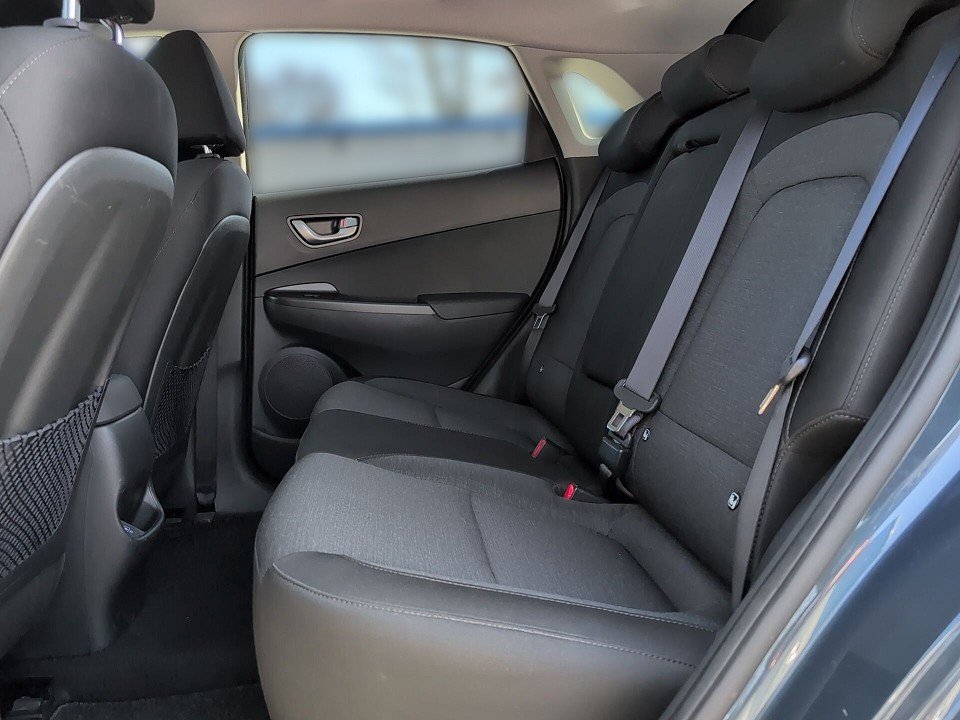 Fahrzeugabbildung Hyundai KONA EV 64kWh TREND NAV-P 1HD 484RW GARANTIE-30