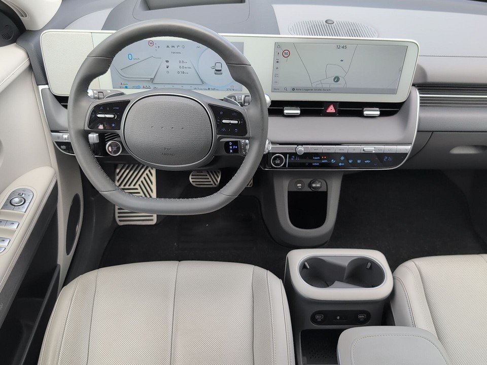 Fahrzeugabbildung Hyundai IONIQ 5 77kWh UNIQ 4WD ASSIS-P 1HD AHK GAR-04/31