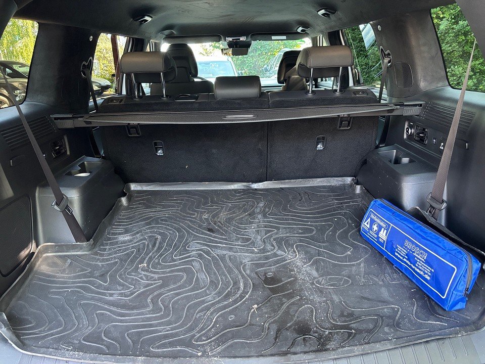 Fahrzeugabbildung Hyundai SANTA FE PHEV 1.6T AT 4WD BLACKLINE 7S DIGIT-KEY