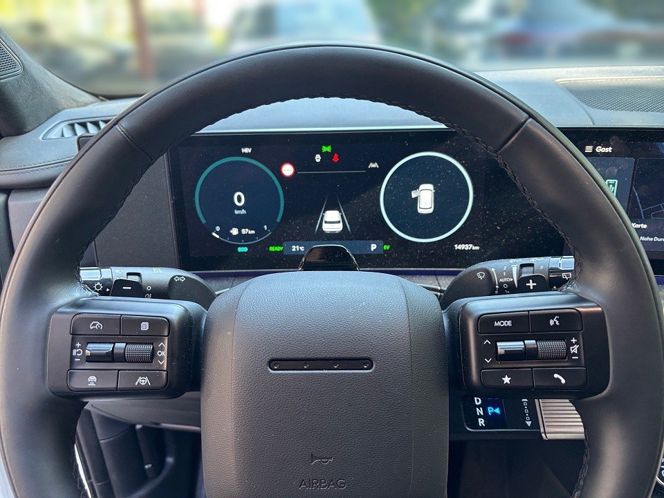 Fahrzeugabbildung Hyundai SANTA FE PHEV 1.6T AT 4WD BLACKLINE 7S DIGIT-KEY