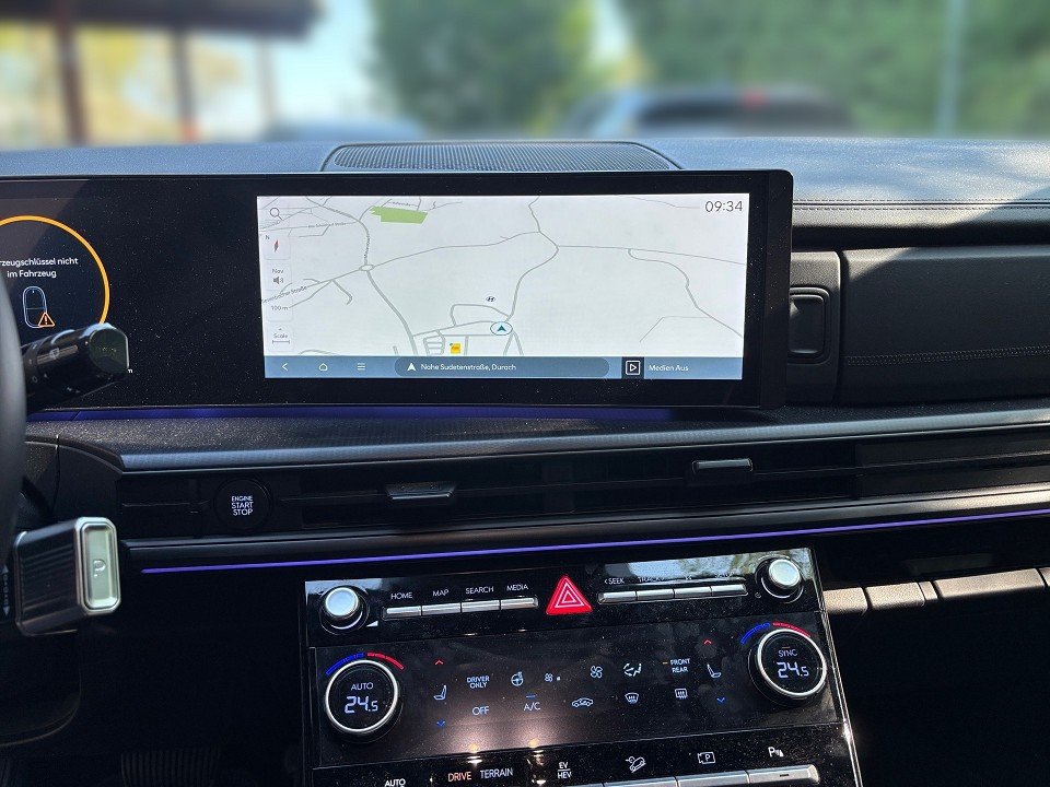 Fahrzeugabbildung Hyundai SANTA FE PHEV 1.6T AT 4WD BLACKLINE 7S DIGIT-KEY