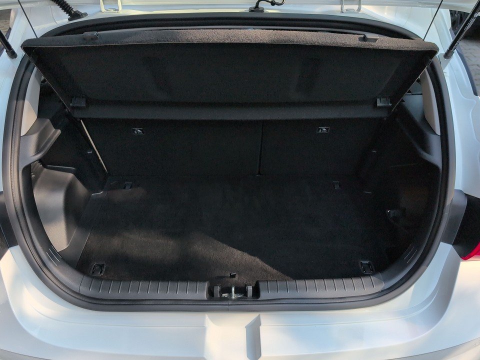 Fahrzeugabbildung Hyundai i20 1.2 SELECT FUNK-P 1HD GARANTIE KLIMA+SHZ+PDC
