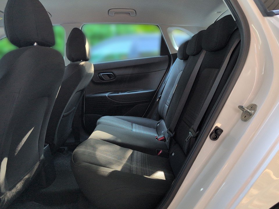 Fahrzeugabbildung Hyundai i20 1.2 SELECT FUNK-P 1HD GARANTIE KLIMA+SHZ+PDC