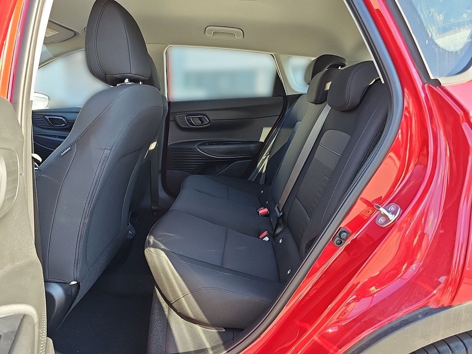 Fahrzeugabbildung Hyundai BAYON MY25 1.0T TREND KOMF-P KEYLESS+NAV+QI+LED