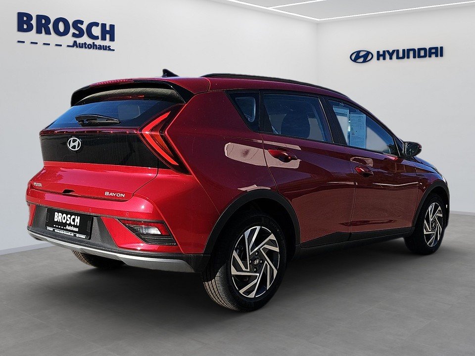 Fahrzeugabbildung Hyundai BAYON MY25 1.0T TREND KOMF-P KEYLESS+NAV+QI+LED