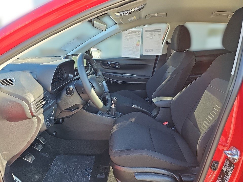 Fahrzeugabbildung Hyundai BAYON MY25 1.0T TREND KOMF-P KEYLESS+NAV+QI+LED
