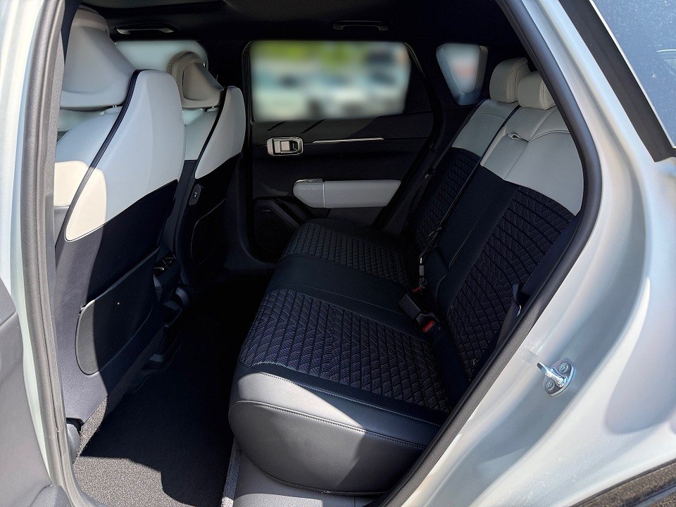 Fahrzeugabbildung Kia EV4 81kWh GT-LINE DW/COMF/CON-P PANO+NAV+360+QI+