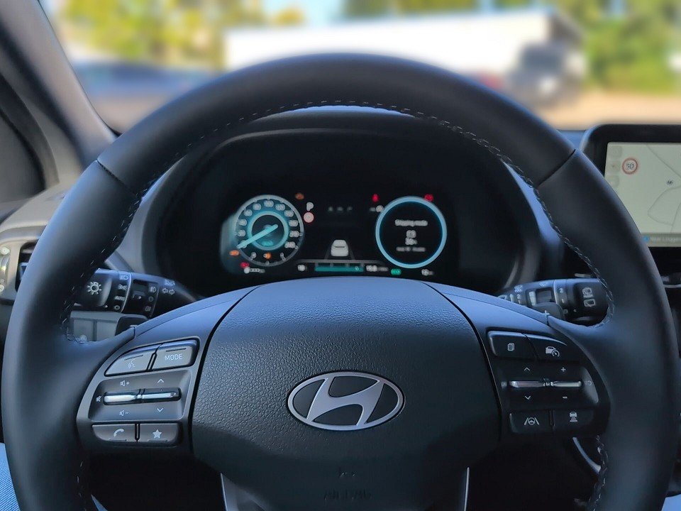 Fahrzeugabbildung Hyundai i30 KOMBI 1.5T AT ADVANTAGE-PLUS NAV+SHZ+CARPLAY