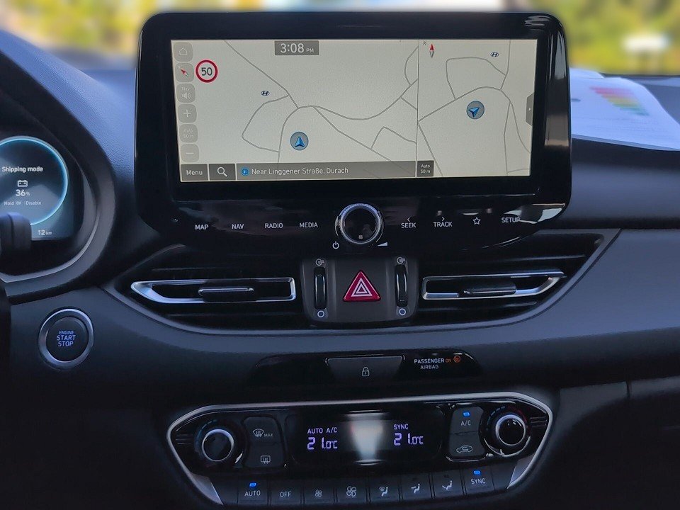 Fahrzeugabbildung Hyundai i30 KOMBI 1.5T AT ADVANTAGE-PLUS NAV+SHZ+CARPLAY