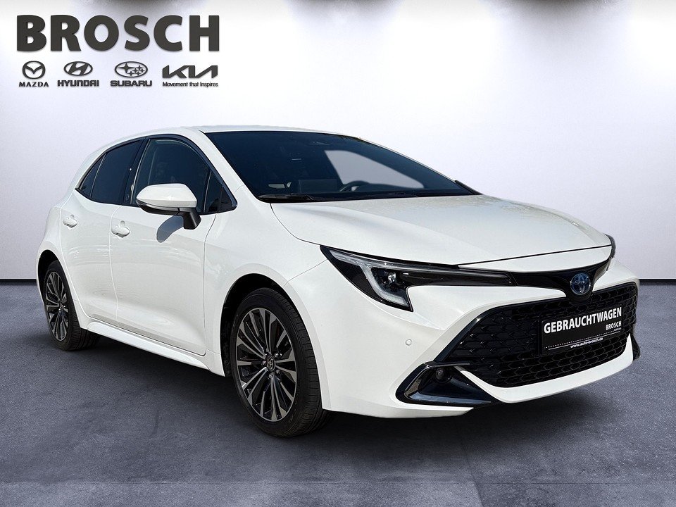 Fahrzeugabbildung Toyota COROLLA 1.8 HYBRID AUT TEAM D AHK TOP-ZUSTAND++ Hybrid Team D