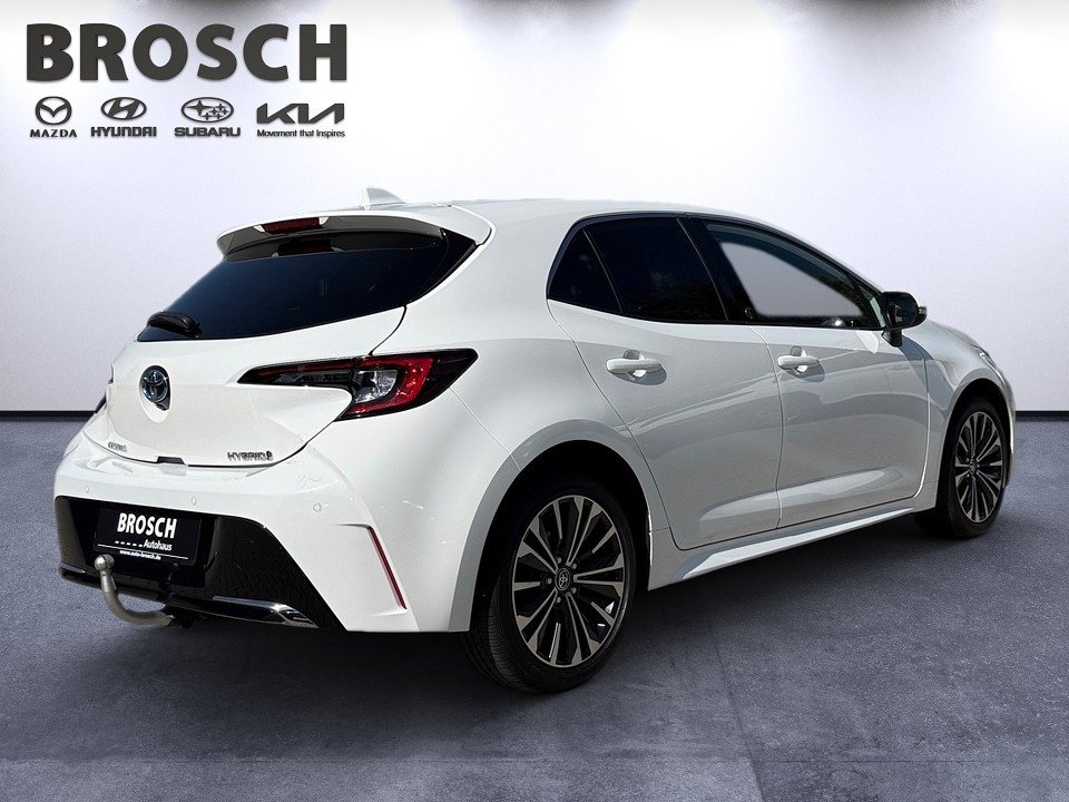 Fahrzeugabbildung Toyota COROLLA 1.8 HYBRID AUT TEAM D AHK TOP-ZUSTAND++ Hybrid Team D