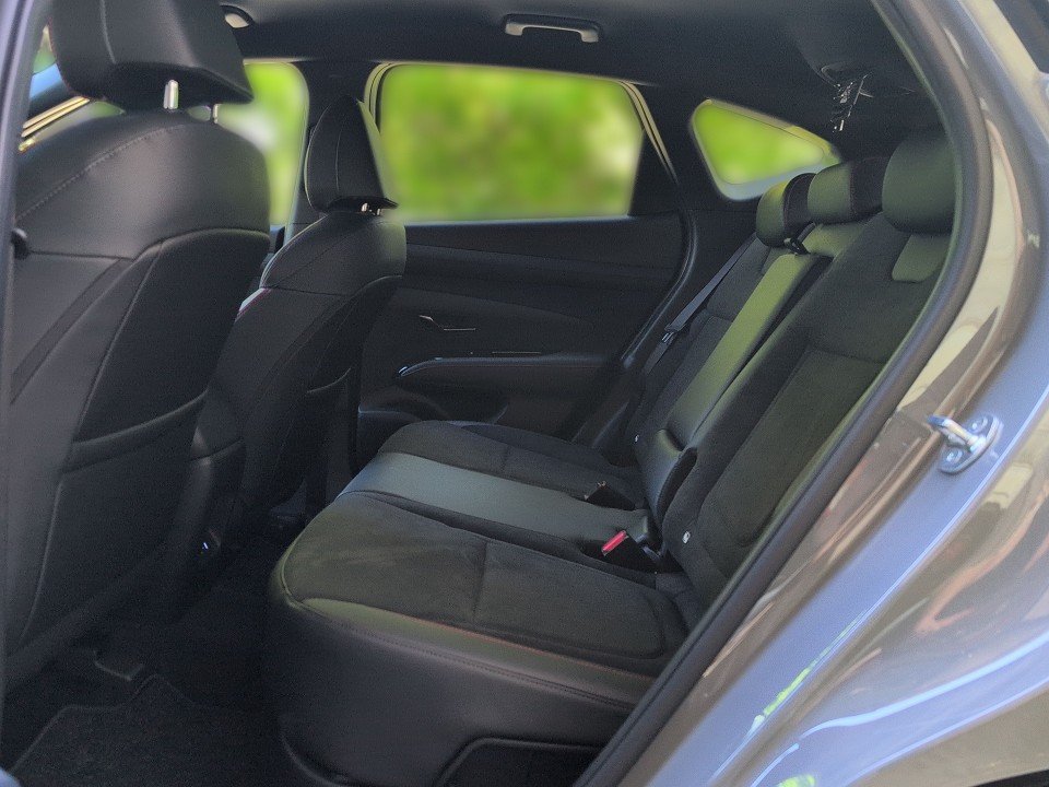 Fahrzeugabbildung Hyundai TUCSON HEV 1.6T AT 4WD N-LINE KRELL+NAV+CARPLAY+