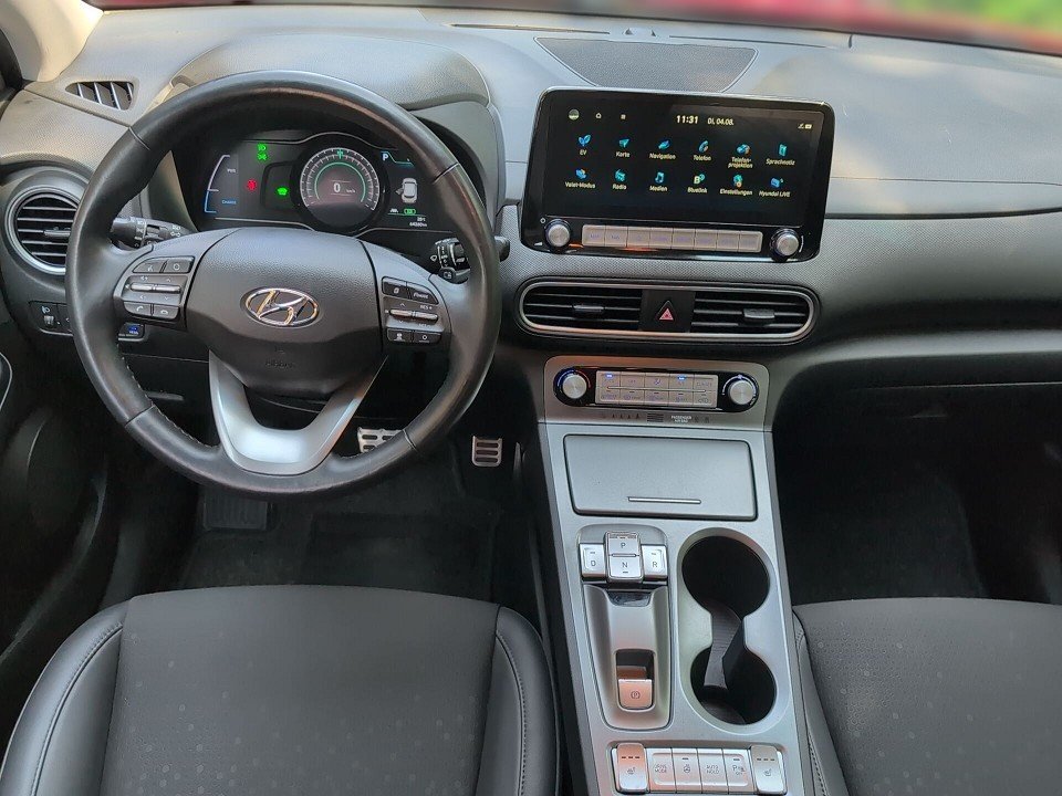 Fahrzeugabbildung Hyundai KONA EV 64kWH E-KONG GARANTIE-03/2029 NAV+KRELL+