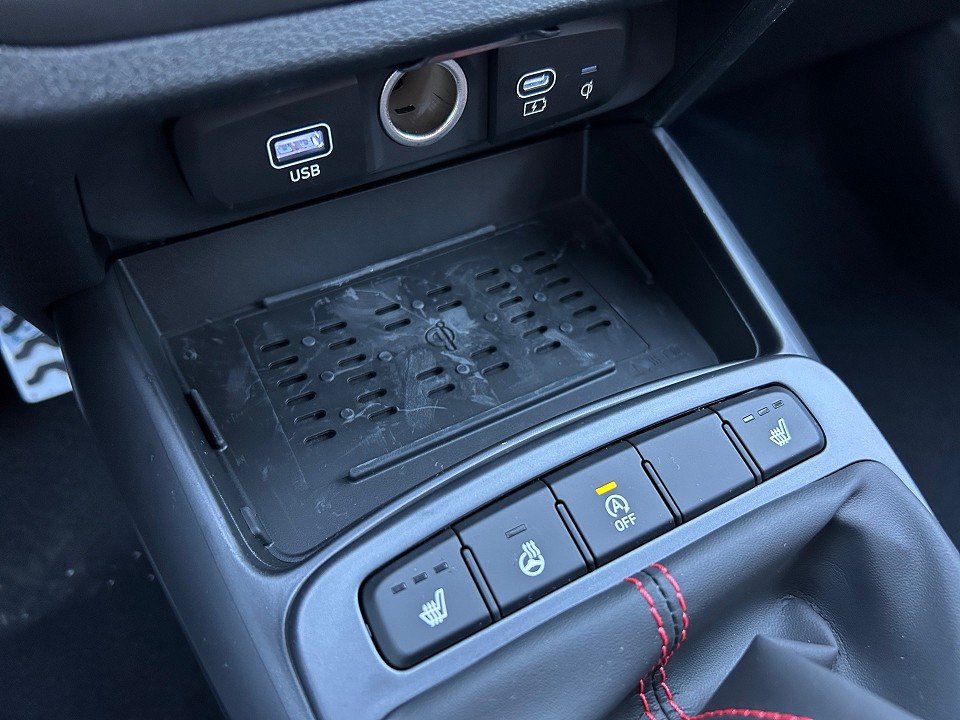 Fahrzeugabbildung Hyundai i10 1.0 N-LINE KLIMAAT+NAVI+SHZ+LHZ+CARPLAY+KAM+
