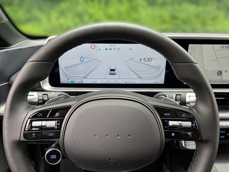 Fahrzeugabbildung Hyundai IONIQ 6 77kWh TECHNIQ 613KM-REICHW LED+NAV+HEADUP