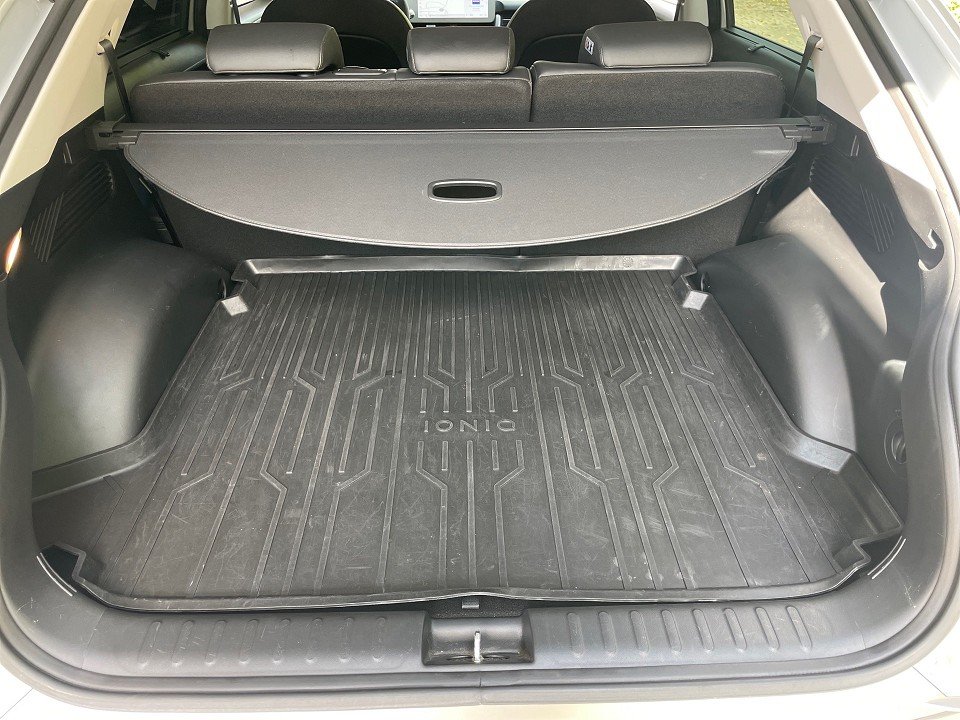 Fahrzeugabbildung Hyundai IONIQ 5 4WD 72kWh UNIQ 20ZOLL 97%SOH GARANTIE-30