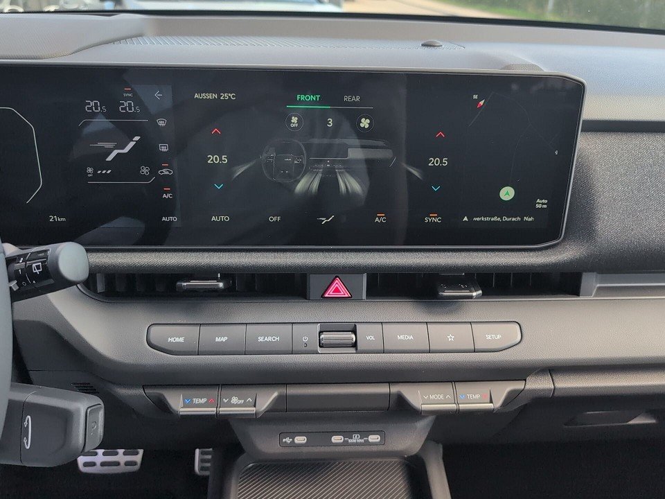 Fahrzeugabbildung Kia SELTOS 1.6T 180 AWD DCT X-LINE 360+H/K+NAV+4xSHZ