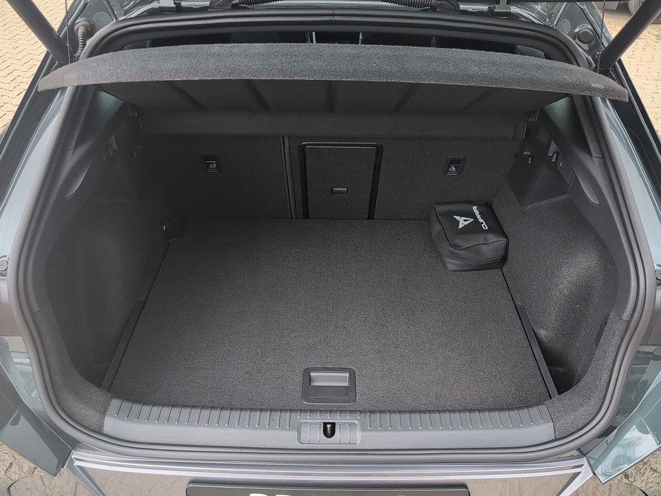 Fahrzeugabbildung CUPRA FORMENTOR VZ 310 4DRIVE 1H BEATS+360+ELK 51600NP