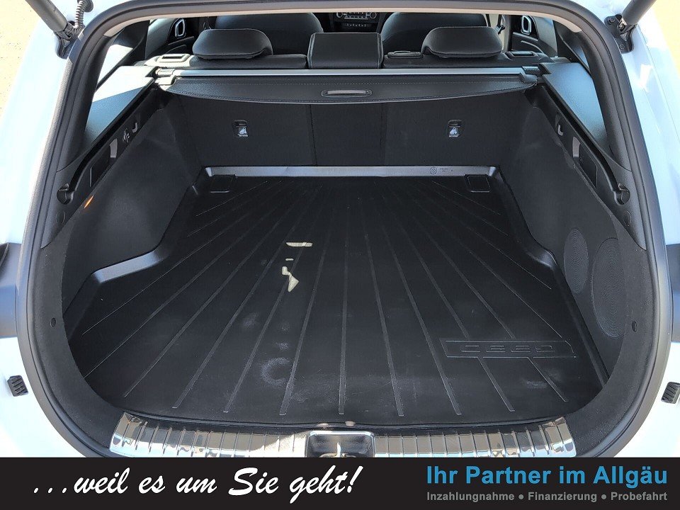 Fahrzeugabbildung Kia CEED SW 1.5T DCT SPIRIT AHK TECH/LEDER-PAKET JBL