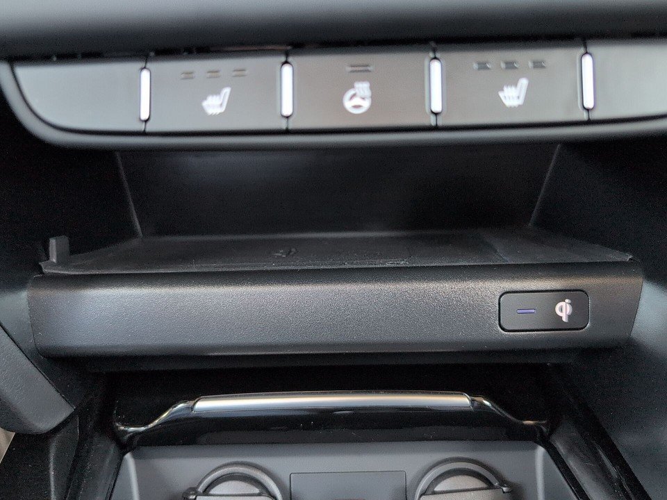 Fahrzeugabbildung Kia CEED SW 1.5T DCT SPIRIT AHK TECH/LEDER-PAKET JBL