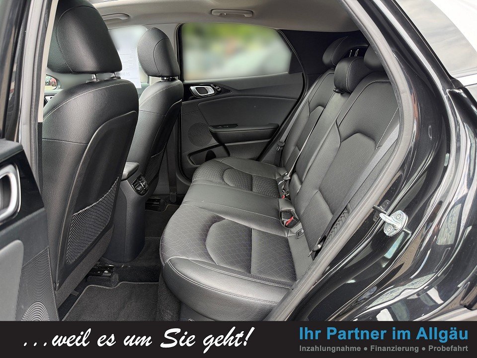 Fahrzeugabbildung Kia XCEED PHEV 1.6 PLATINUM AHK GARANTIE29 PANO VOLL
