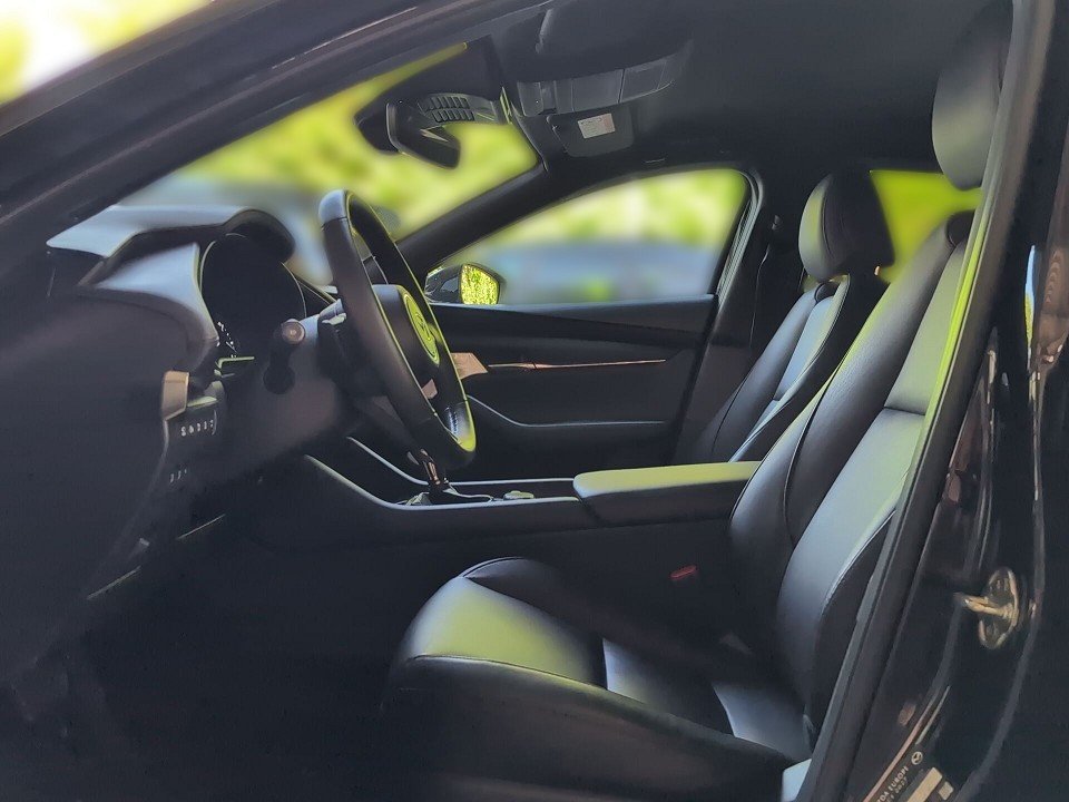 Fahrzeugabbildung Mazda 3 2.5 SKY-G 140 6AT TAKUMI LEDER+HUD+360+BOSE+