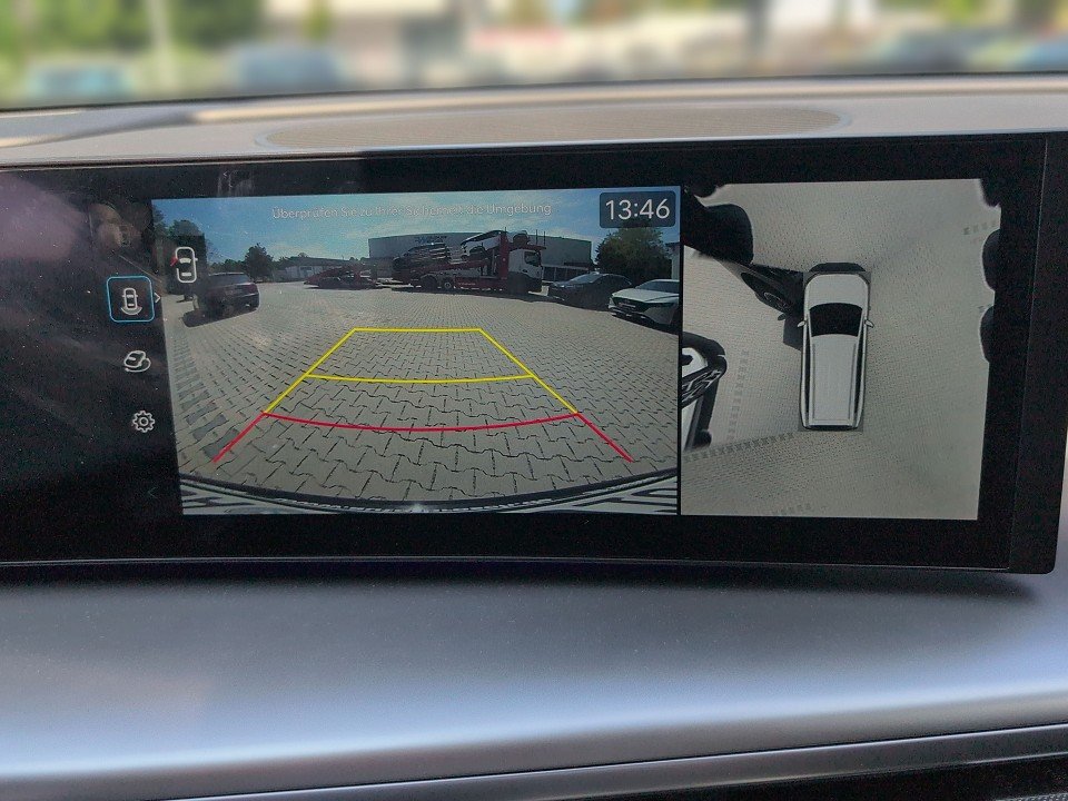 Fahrzeugabbildung Hyundai IONIQ 9 110kWh 4WD 6S UNIQ SWIVEL-P PANO+NAV+360