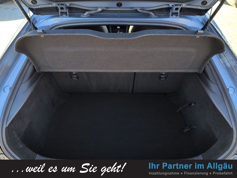 Fahrzeugabbildung Mazda 3 SKY-X 180 AWD SELECTION DES-P BOSE+360+NAV+LED