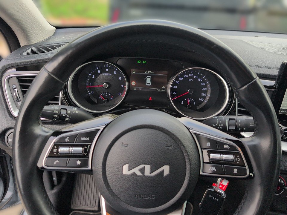 Fahrzeugabbildung Kia CEED SW 1.5T JBL-SOUND-EDITION GARANTIE-8/29 NAV JBL Sound Edition