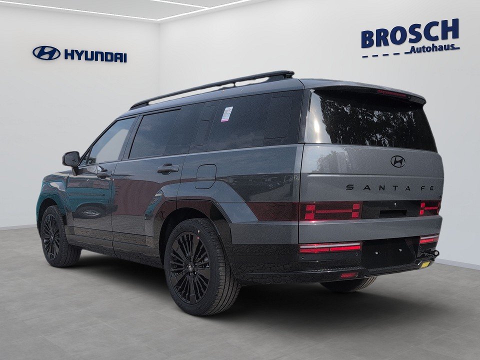 Fahrzeugabbildung Hyundai SANTA FE PHEV 5S 1.6T AT 4WD BLACKLINE BOSE+NAV+