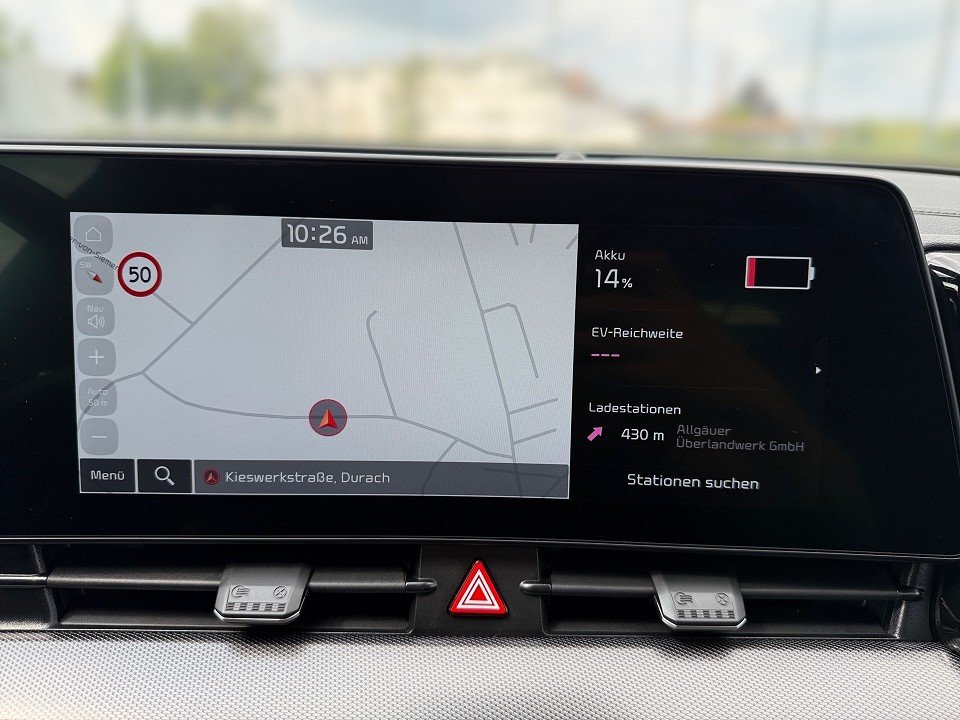 Fahrzeugabbildung Kia SPORTAGE PHEV 1.6T GTL 4WD GARANTIE-12/29 PANO++ GT-Line Plug-in Hybrid 4WD