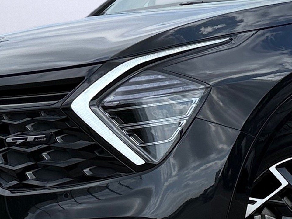 Fahrzeugabbildung Kia SPORTAGE PHEV 1.6T GTL 4WD GARANTIE-12/29 PANO++ GT-Line Plug-in Hybrid 4WD