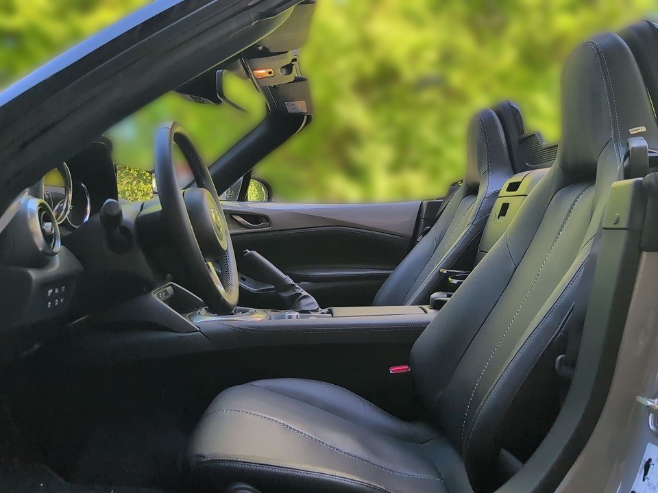 Fahrzeugabbildung Mazda MX-5 1.5L SKY-G 132 EXCLUSIVE-LINE BOSE+KAM+SHZ+