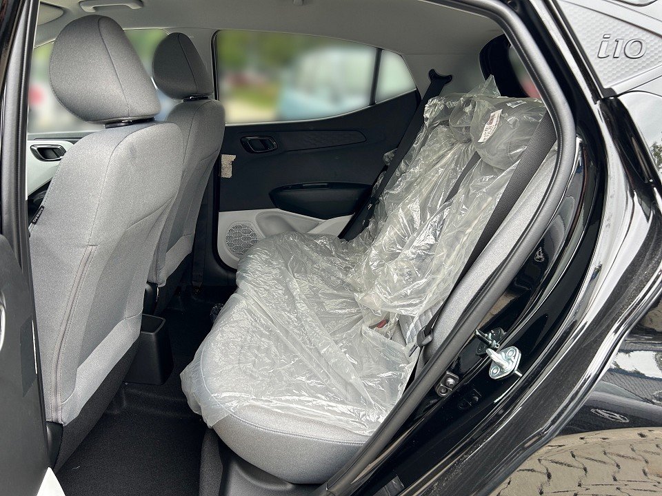 Fahrzeugabbildung Hyundai i10 1.2 PRIME KLIMAAT+NAV+SHZ+LHZ+CARPLAY+QI+KAM