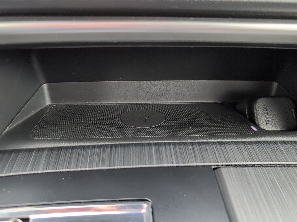 Fahrzeugabbildung Mazda CX-80 PHEV 2.5L eSKY AT AWD HOMURA-PLUS NAV+PANO
