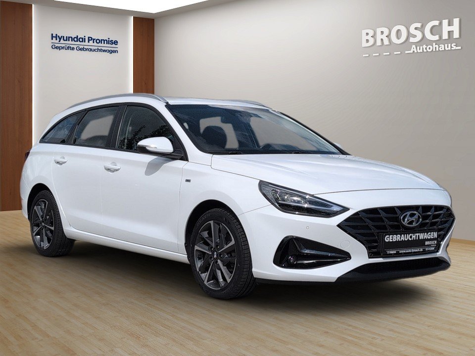 Fahrzeugabbildung Hyundai i30 1.5T TREND 1HD GARANTIE-5/28 LED+KAM+CARPLAY Trend Mild-Hybrid