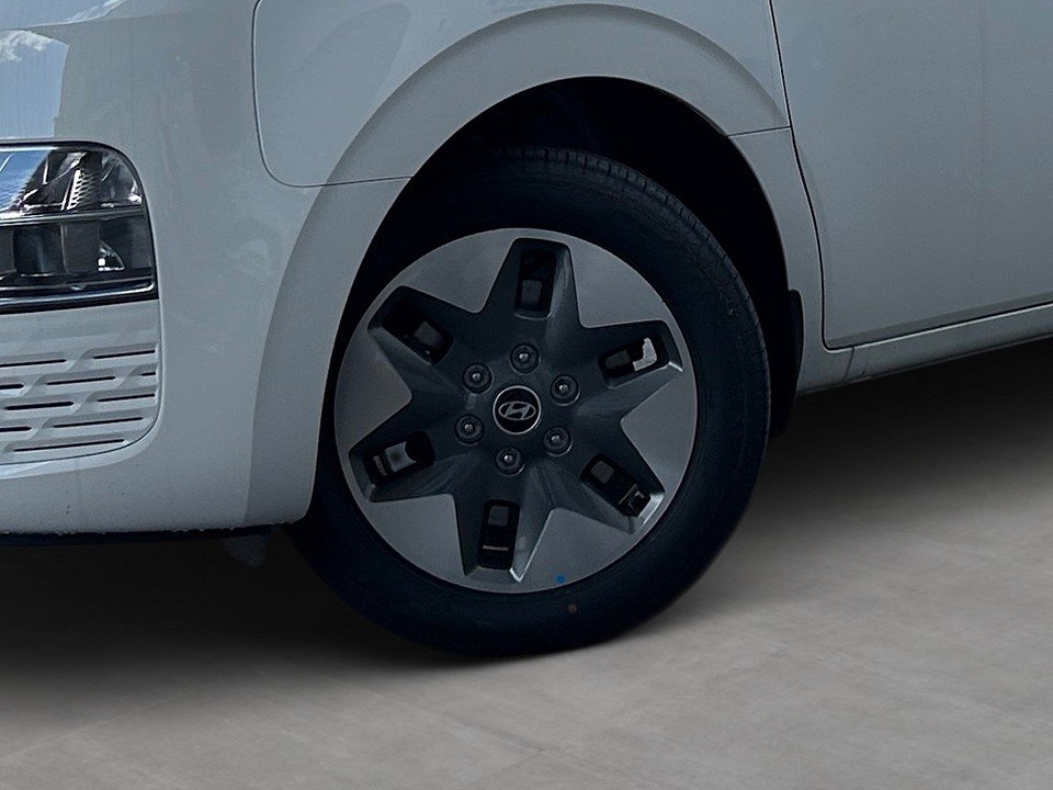 Fahrzeugabbildung Hyundai STARIA HEV 9SITZE 1.6T 6AT PRIME SHZ+KLIMAAT+LED