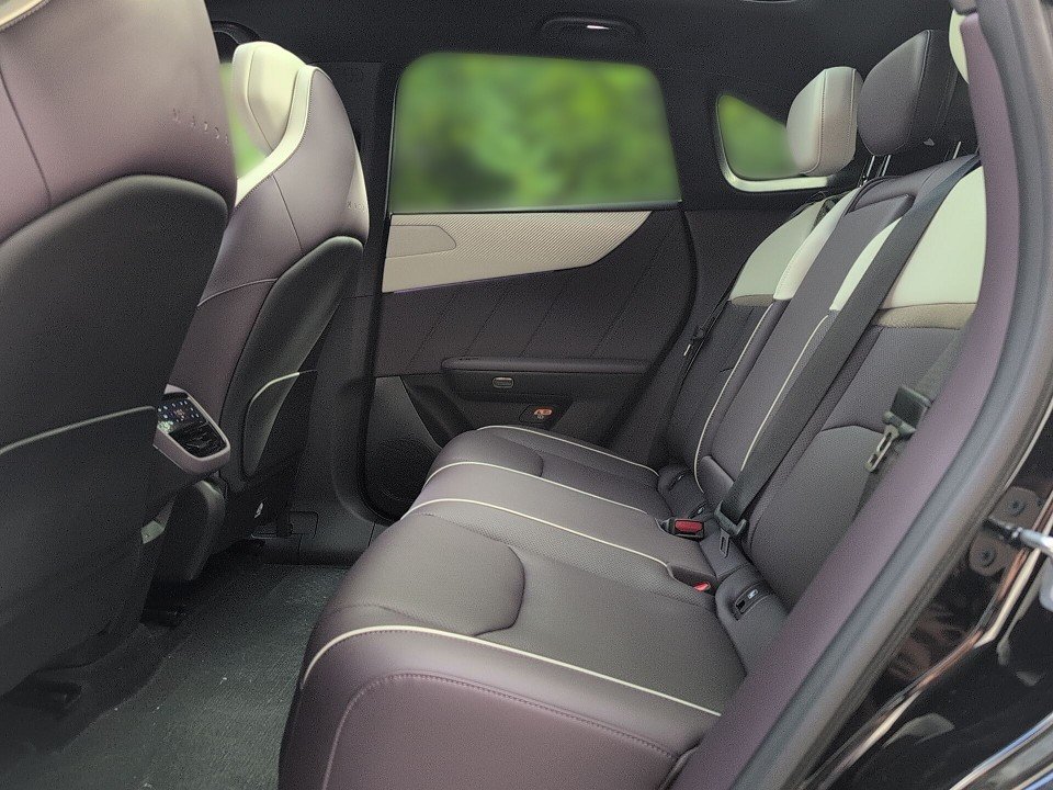 Fahrzeugabbildung Mazda CX-6e 87kWh 258 TAKUMI PLUS RW-468km WELTNEUHEIT